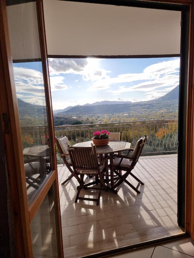 Nickyhouse Holiday Home Giffoni Sei Casali ภายนอก รูปภาพ